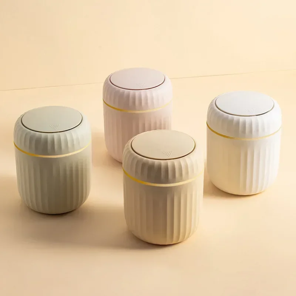 Mini Desktop Trash Can